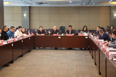 貴陽高新區(qū)召開創(chuàng)業(yè)孵化工作交流培訓會 聚焦軟件和信息技術服務業(yè)的投資與管理